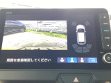 バックモニター付きで、車庫入れやバック時の後方確認をしっかりサポート。モニターに映し出される映像で死角も確認しやすく、狭い場所での駐車や後退時の操作をより安心して行えます。