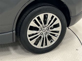タイヤサイズは225/55R19!純正アルミホイール!残り溝は5ミリ程度です!