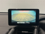 【バックカメラ】リバースにするだけで映ります、後方の安全確認や、狭い駐車場での車庫入れ、雨の日や夜間など視界の悪い時に便利です!安全にバックする為には欠かせない装備です。