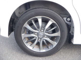 14インチアルミホイール!!格好良くてホイールがあなたの愛車をいっそう輝かせます☆
