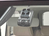 事故直前・直後のデータを記録しておくことで、客観的な検証を行うことができるドライブレコーダーが付いてます。保証は修理保証のみとなります。