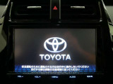 純正ナビを装備。タッチパネル式で使いやすく、お出かけもラクラクです。