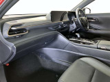 すっきりとしたデザインの内装は、さすがトヨタ車の上品さを感じます。
