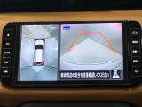 【アラウンドビューモニター】車を上から見下ろしているかのような映像で周囲の状況がひと目で確認、狭い駐車場に駐車するときも安心です♪