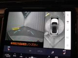 上から車両を見下ろしたような映像をナビゲーション画面に表示する「パノラミックビューモニター(床下透過表示機能付き)も搭載しています。