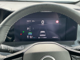 メーター内で様々な車の設定やデータの確認もできちゃいます!