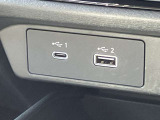 USB・タイプC端子付きになります。あれば何かと重宝しますね。