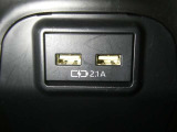 【充電用USB端子】デバイスの充電に便利です。※実際の接続端子は写真で確認or店舗までご気軽にお問合せください♪