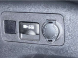 マイカーの中で100Vの家電製品が使えるようになり、車内で家電が使用可能!災害、緊急時に助かります♪