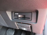 『ETC2.0』を装着しています♪♪ 有料道路での料金所の手間を省いて運転に集中できます♪♪ 車から離れる時はカードの抜き取りをお忘れなく♪♪
