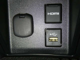 【充電用USB端子】デバイスの充電に便利です。※実際の接続端子は写真で確認or店舗までご気軽にお問合せください♪