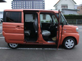 お車の修理・鈑金もお任せ!お見積り無料!高品質な仕上がりで大切な愛車を復元します。