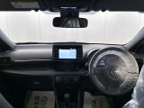 落ち着いたカラーの内装で、ゆったりと運転したい方に。