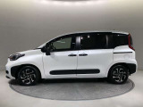 ご納車前にはエンジンオイル・オイルエレメント等を交換して、トヨタディーラーのエンジニアがしっかりと整備を致します。交換部品などに付いては、スタッフまでお尋ねください。