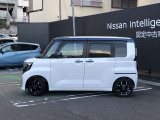 サイドビューにも「かどまる四角」。どこがかどまるでどこが四角か探してみてください。