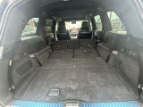 ゆったりとしたトランクルームでございます。たくさんの荷物の車載が可能でございます。
