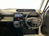 見通しのよいすっきりとした視界で、誰でも運転しやすいです。運転のしやすさは疲れにくさにも繋がりますよ♪