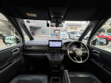 インパネ周りのお写真です。 視界が広く運転もしやすくなっております♪