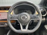 ステアリングスイッチ搭載!ハンドルひとつで手を離さなくても運転中視線をそらさなくても操作が出来て便利です