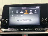 HDMI端子に専用ケーブルを差し込むとナビで動画を楽しめます★