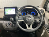 運転席からの視界が左右に広く隅々まではっきりと見渡せます。車の前端も把握しやすく安心して運転できます★