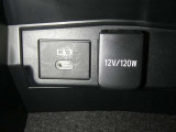 【充電用USB端子】デバイスの充電に便利です。※実際の接続端子は写真で確認or店舗までご気軽にお問合せください♪