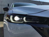 LEDヘッドランプ装備・消費電力が少なく明るいので夜間走行も安心して運転出来ます。