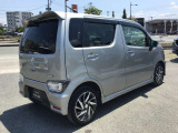 後方からのスタイルが目を引きます。