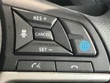 ハンドルにはプロパイロットスイッチが装着されています。高速道路などアクセルを踏んだままでの走行の時、手元のスイッチ操作でアクセルを踏まなくても速度を保つことができます。
