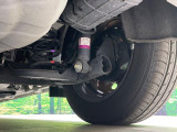 お車を安心してお乗りいただく為には、足回りの定期点検が欠かせません。サービスサポート(有償保証)では無料点検もご提供しており、安心のカーライフをお過ごしいただけるサポート体制が整っています。
