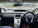 室内は広々しています。当社では、ご納車前に全車室内クリーニング・除菌を無料で行います。