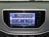 7型ナビゲーション付きです。バックカメラも付いて車庫入れ・駐車も安心です。Bluetooth対応機器を登録して快適な室内空間を実現できます。
