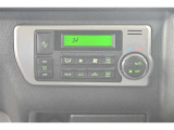 一度お好みの温度に設定すれば、車内の温度を検知し風量や温度を自動で調整。暑い&hellip;寒い&hellip;と何度もスイッチ操作をしなくても大丈夫です。
