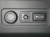 【電源コンセント】非常時やキャンプなどに役立つAC100V/1500Wコンセント付きです。