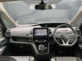 インパネ周りはこのように機能的にまとまっています。もちろんクリーニング済みで、室内もキレイです。