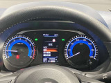 【メーター】メーター内のカラーディスプレイには運転をサポートするさまざまな情報を表示!