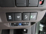 多彩な安心・快適機能を搭載した先進の安全運転支援システムのHonda SENSINGを搭載しております。