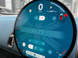 車両の詳細、ご質問につきましては、弊社営業スタッフまでお気軽にご連絡下さいませ。遠方のお客様には実車の詳細画像の送信も承ります。お客様からのお問合せをお待ち致しております。