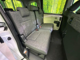 高品質なオリジナルフロアマットもオプションにてご用意しております。お好きなデザインやカラーをお車に合わせて選んでいただくことができます♪