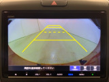 リアカメラ付で、後方をナビ画面で確認。車庫入れも安心です。もちろん、バックギアと連動しています。