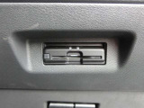 ETCで高速・有料道路の料金所をキャッシュレス。スムーズなドライブをサポート。