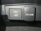【充電用USB端子】デバイスの充電に便利です。※実際の接続端子は写真で確認or店舗までご気軽にお問合せください♪