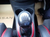 5速マニュアルミッションですのでお車を操る面白さを体感していただけます♪