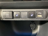 シートヒーター付いてます♪エアコンより先に温まるので冬場の運転も快適です♪