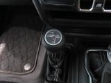 セレクトラックフルタイム4X4システム