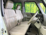運転席シート廻りは使用感も少なく、良好な状態となっています。丁寧に使われていたことがよくわかりますね。
