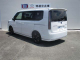 狭い道でも安心コーナーセンサー装備しています♪ブザー音やディスプレイ表示で車と障害物との距離を教えてくるので、接触する危険性を軽減します!