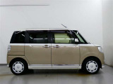 この度は、当社の展示車をご覧いただきまして、誠に有難うございます。自信をもってお勧めできる車となりますので、ごゆっくりご覧頂きたいと思います。