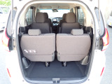 ◆定員乗車時のカーゴルームです。普段のお買い物の荷物やたくさんの収納が可能です。