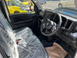 即納登録済み未使用車1台限り人気の最新モデルブラック内装正規新車全国メーカー保証付その他にも新車お買い得価格でお好きな色グレードオプション選べます勿論メーカー直接仕入れでおオプションも買い得価